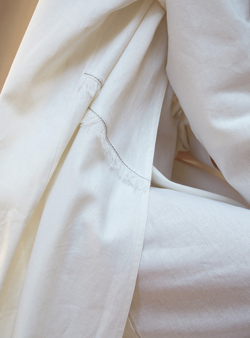 White Linen Thread Style Edition
